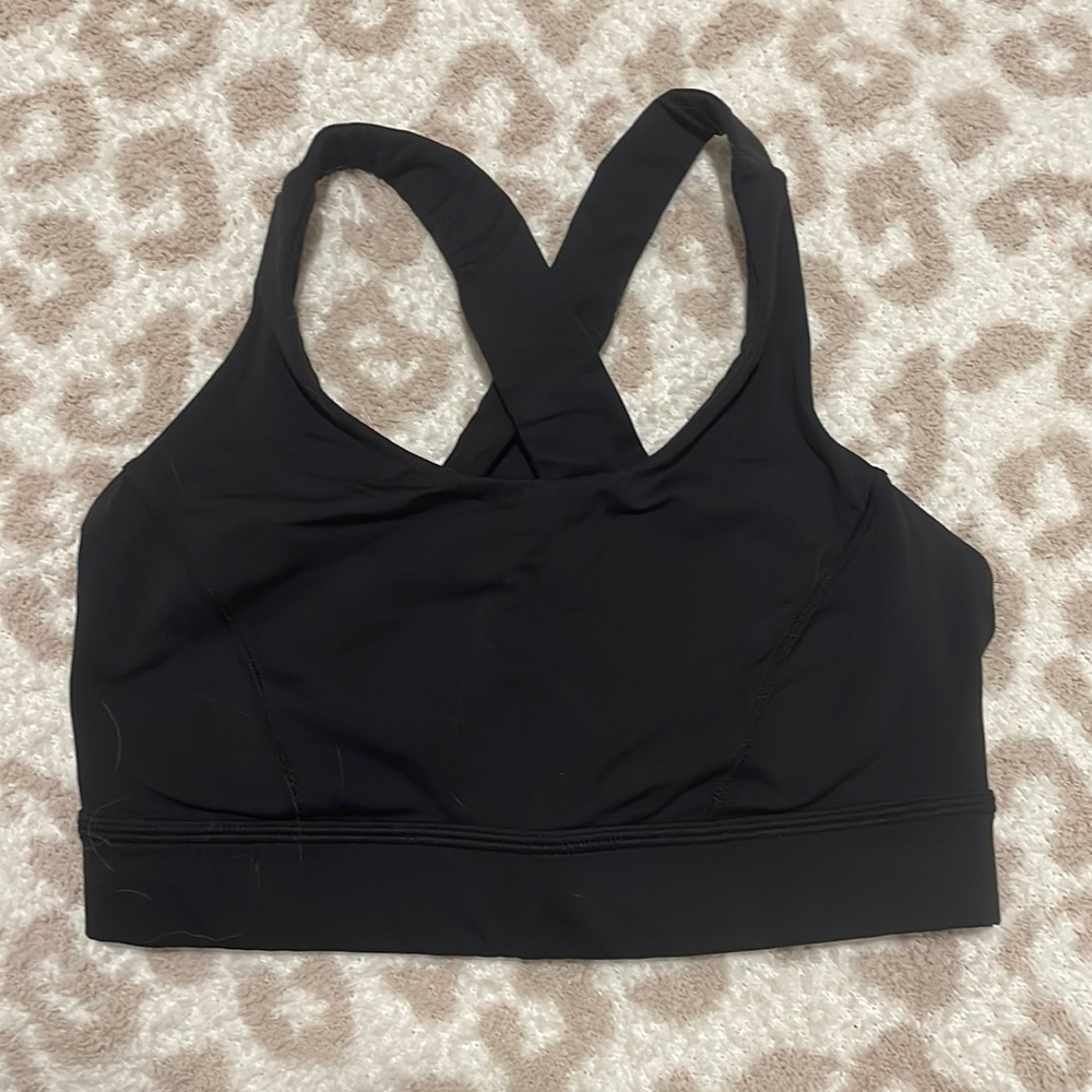 Size 8, but runs small- Fits like 4-6, no padding